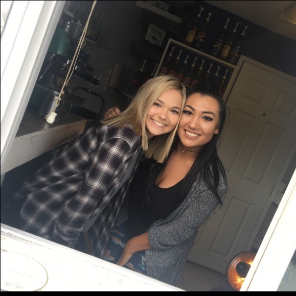 Meet your Posher, Whisper - Picture 3 of 5